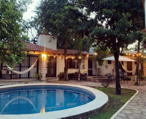 Гостиница Villa Naranjo -Habitación en casa particular-  Хьютепек